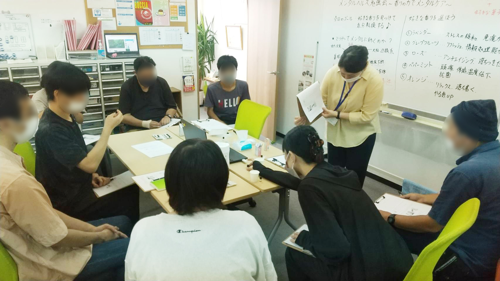 来客中の上司に急ぎの電話がかかってきたとき、どのように報告するか!?【大阪府の就労移行支援事業所 ソース堺東・三国ヶ丘】